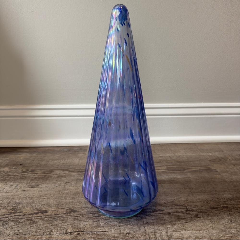 Glass Ribbed Tree - Picture 4 of 7